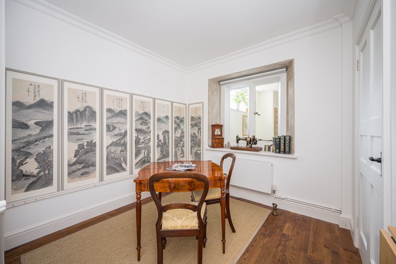 Dining Area- click for photo gallery